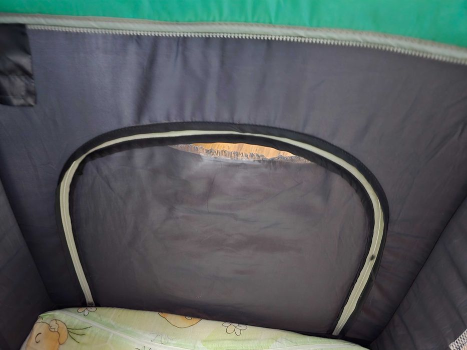Сгъваема бебешка детска кошара със матрак