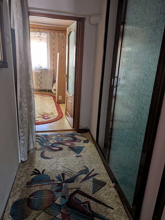 Apartament cu 4 camere decomandate