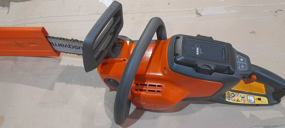 Акумулаторна резачка хускварна