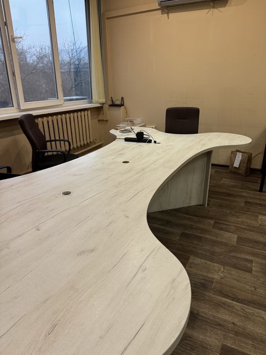 Стол для офиса деревянный