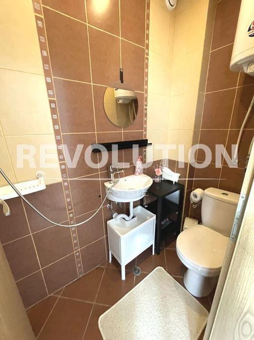 Дава се под наем Едностаен апартамент в Варна, Лятно кино Тракия - 30 кв.м за 375 € - Снимка #3