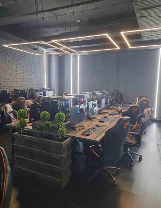 Продается коммерческое помещение 200м2, парк Ашхабад, первая линия