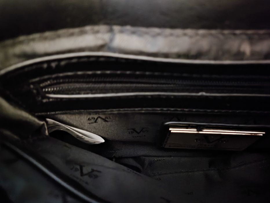 Дамска чанта 19V69