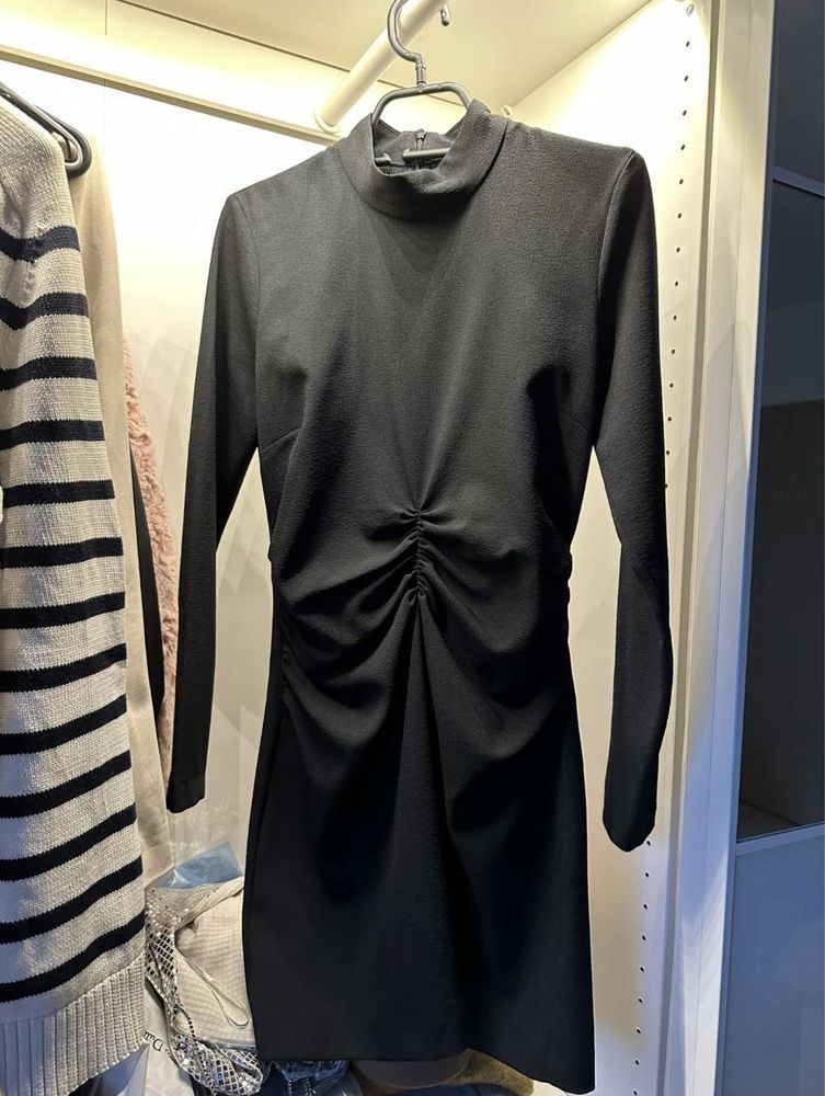 Черна рокля ZARA