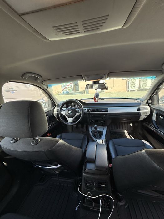 Bmw e91, 320d 163cp, xenon, semi-piele, incalzire