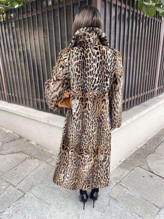 Haina lunga din blana naturala de ocelot