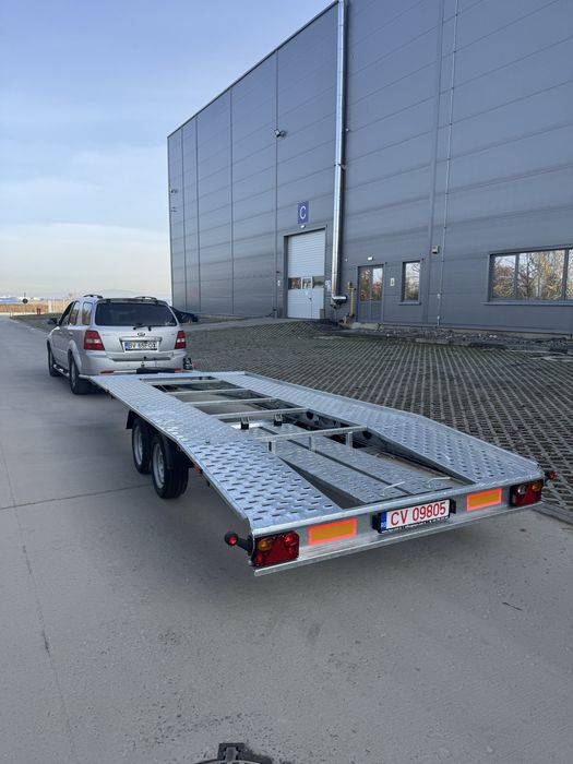 Inchirieri platforme auto / platforme auto de inchiriat / inchiriez