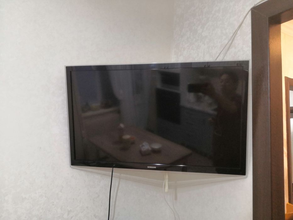 Продам телевизор Самсунг б/у.