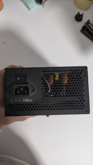 Sursă 650W 80+ Gold