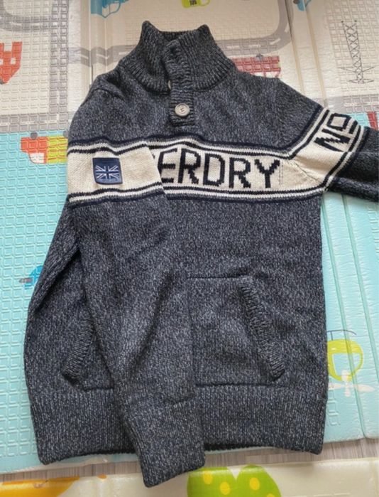 Pulover/hanorac superdry (M)