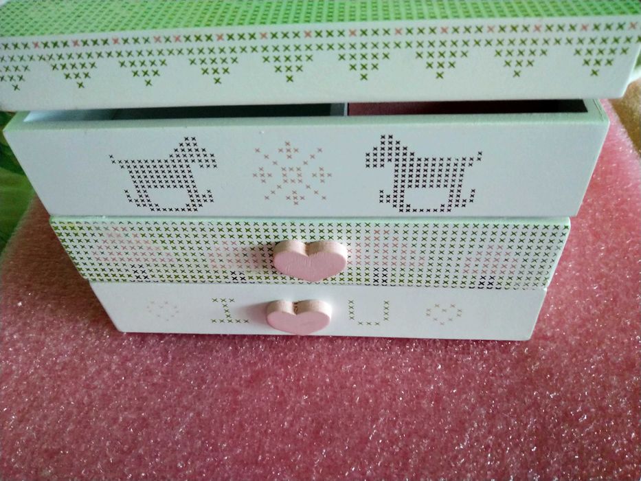 Кутийка за бижута