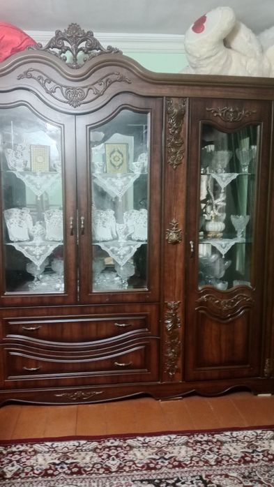 Mebel sotiladi xolati zor