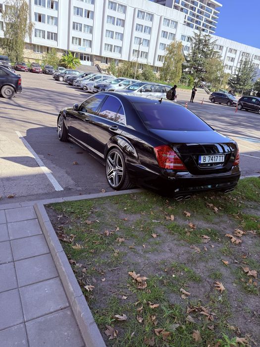 Mercedes-Benz S 550 - AMG S63
