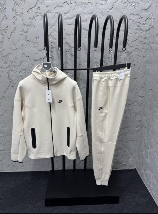 BRANDEX- Спортен екип