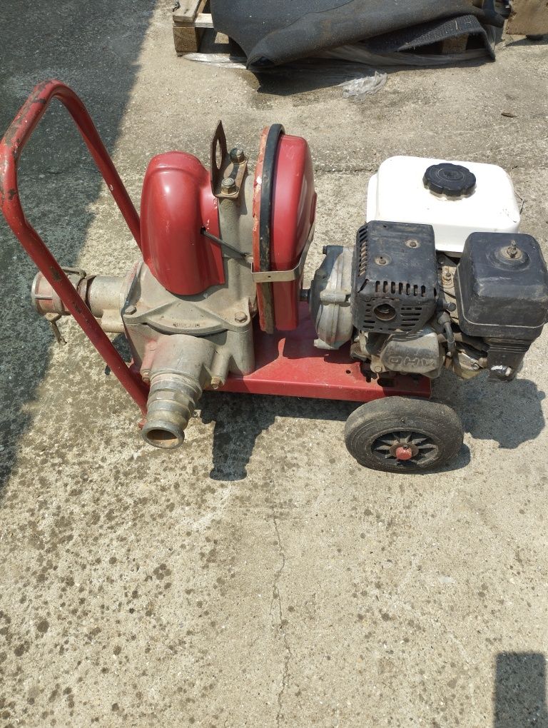 Бензинова водоструйка с двигател Honda GX 120/4.0