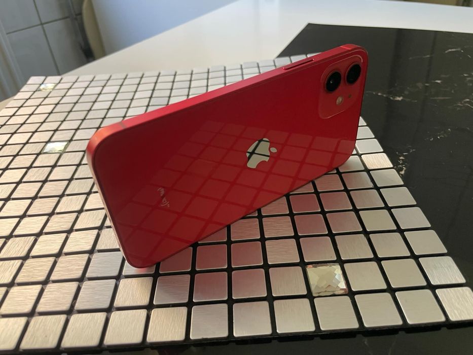 Vand Iphone 12 Red / Rosu