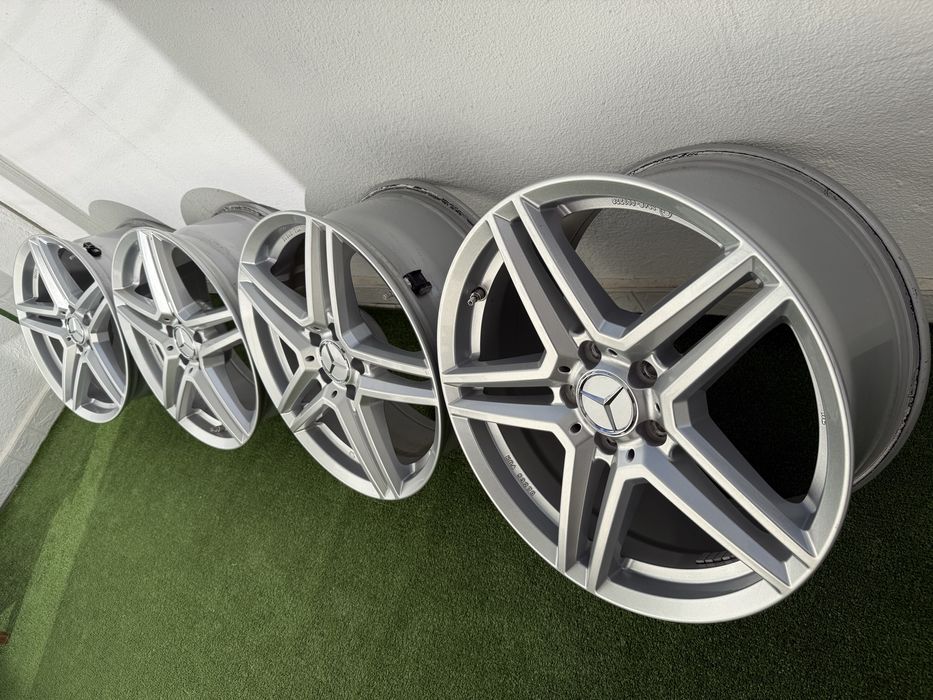 Джанти 18 с летни гуми за Mercedes