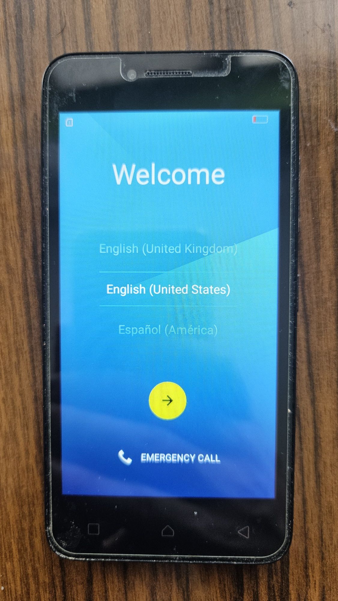 Продавам Lenovo A1010a20 - с кейс и протектор