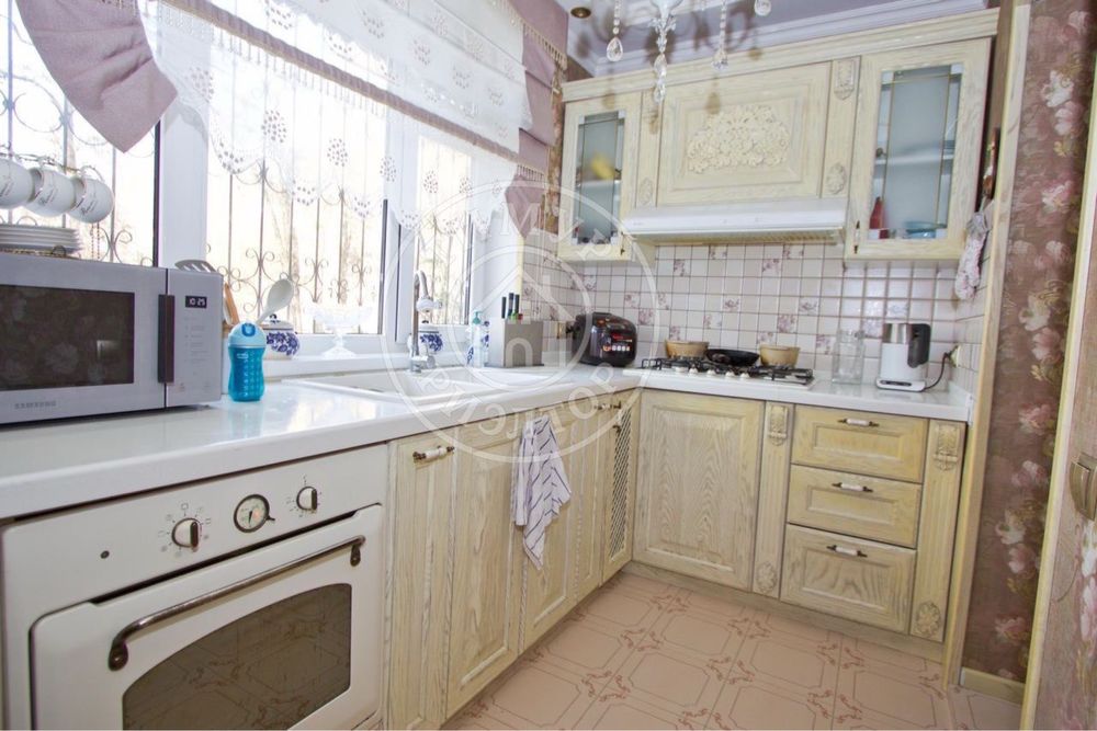 4в3/3/4 Саёхат гостиница,Буюк Ипак Йули,Макро,171 школа,80 м2