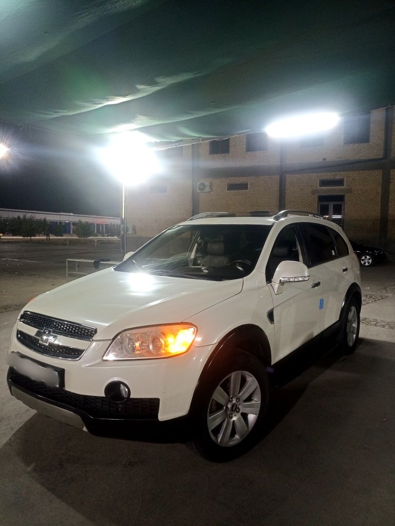 KAPTIVA Aftomat yangi ,motor 3.2