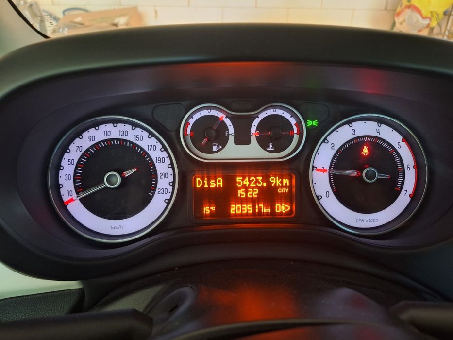 Vând Fiat 500L diesel