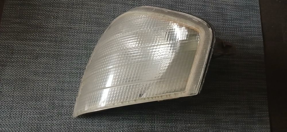 Mercedes C-class w202 - ляв мигач