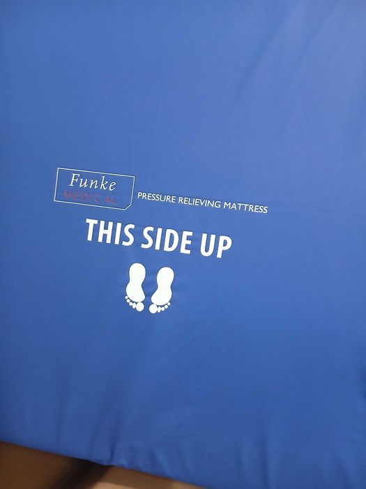 Легло за болни,инвалиди,много удобно за ползване,електрично управление