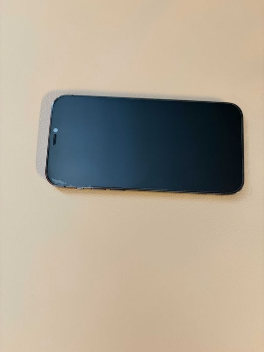 Iphone 12 pro много запазен, работещ перфектно!