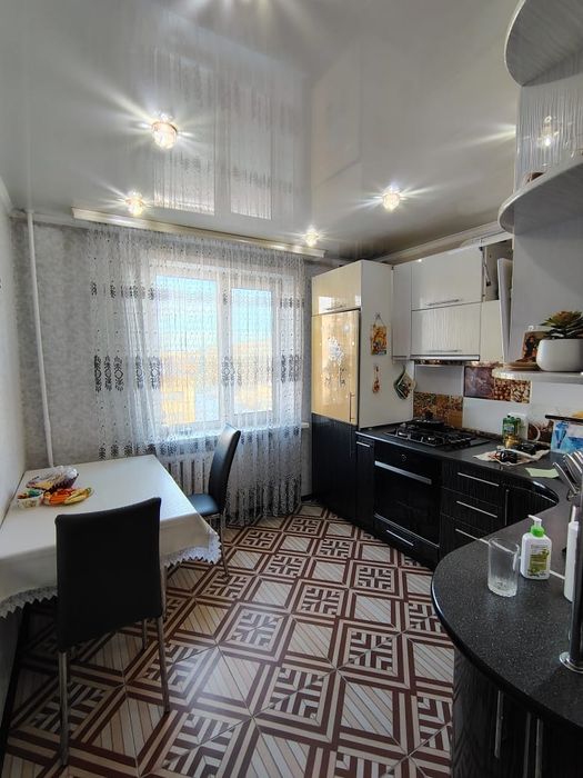 Продам 3 комн квартиру район Рахмета.