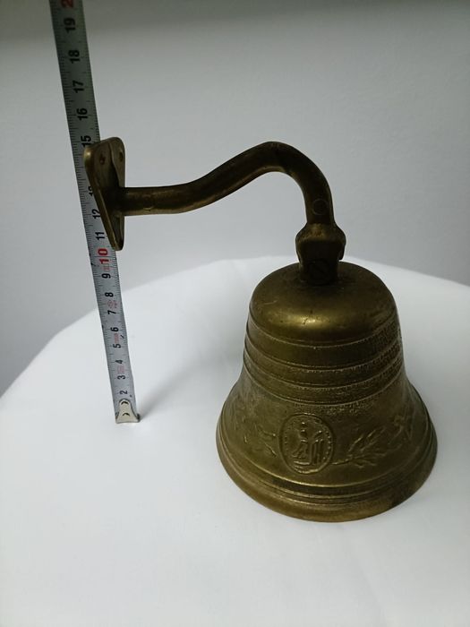 Clopot din bronz