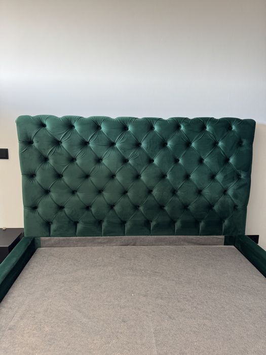 Vand pat tapitat catifea verde 160x200 + saltea inclusa