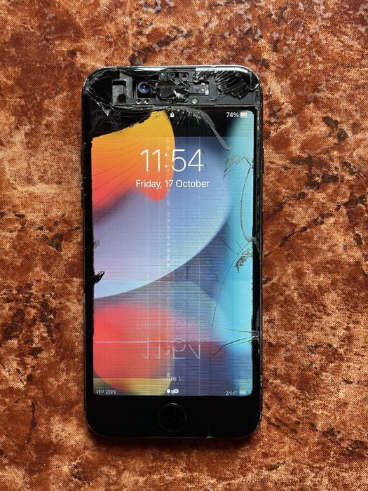 iPhone 7 128GB счупен дисплей