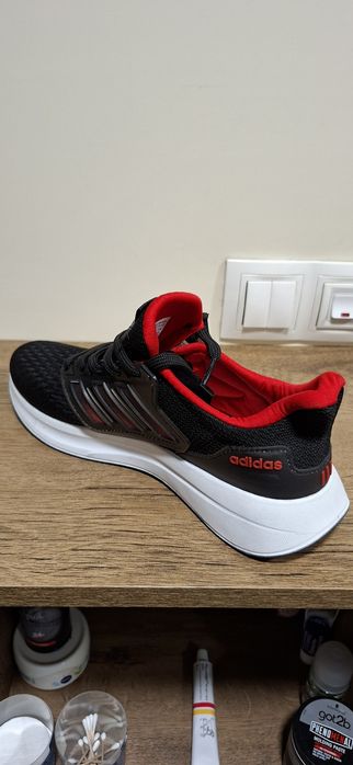 Маратонки Adidas