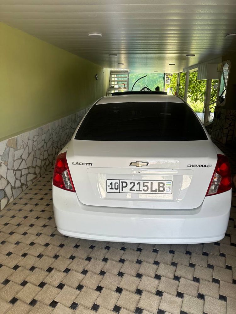 Chevrolet Jentra