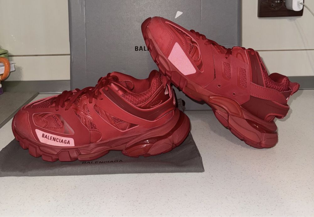 balenciaga track red