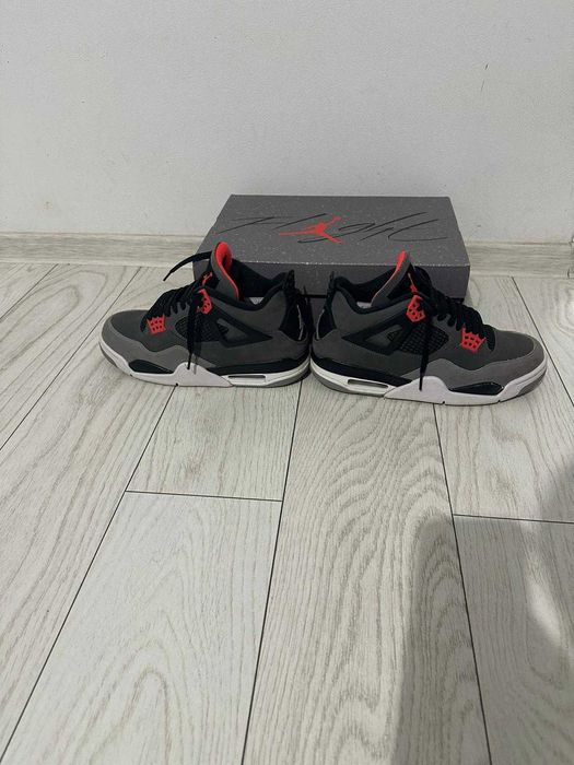 Jordan 4 retro infrared mărimea 41