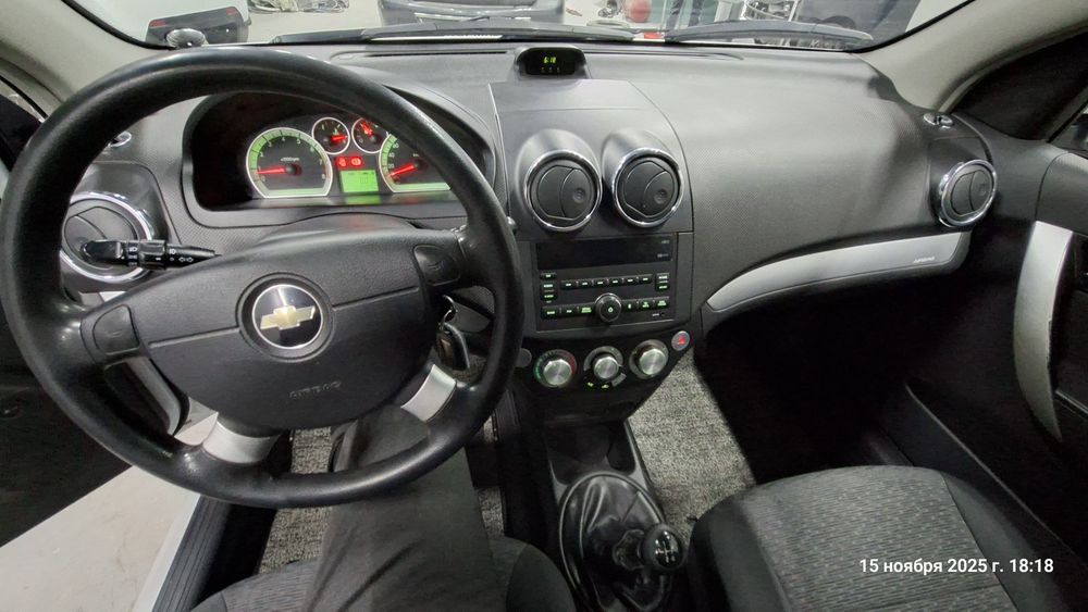 Nexia 3 mexanika sotiladi