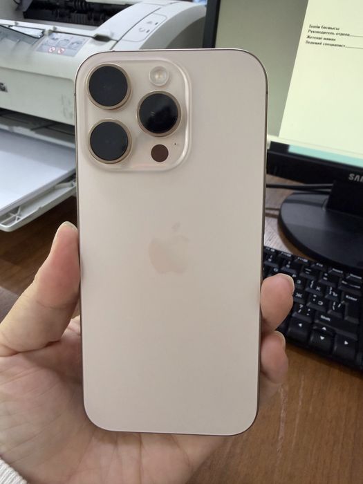 iPhone 16 pro 256 gb gold