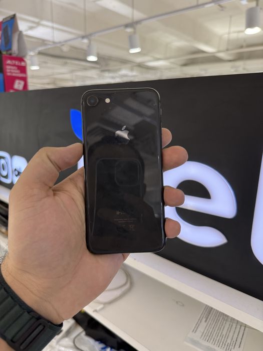 Iphone 8 64gb……..