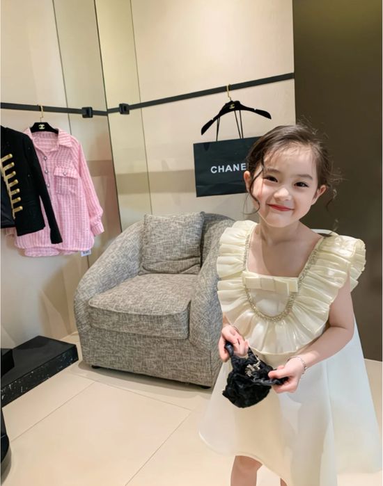 Нарядное платье на утренник или любой праздник.