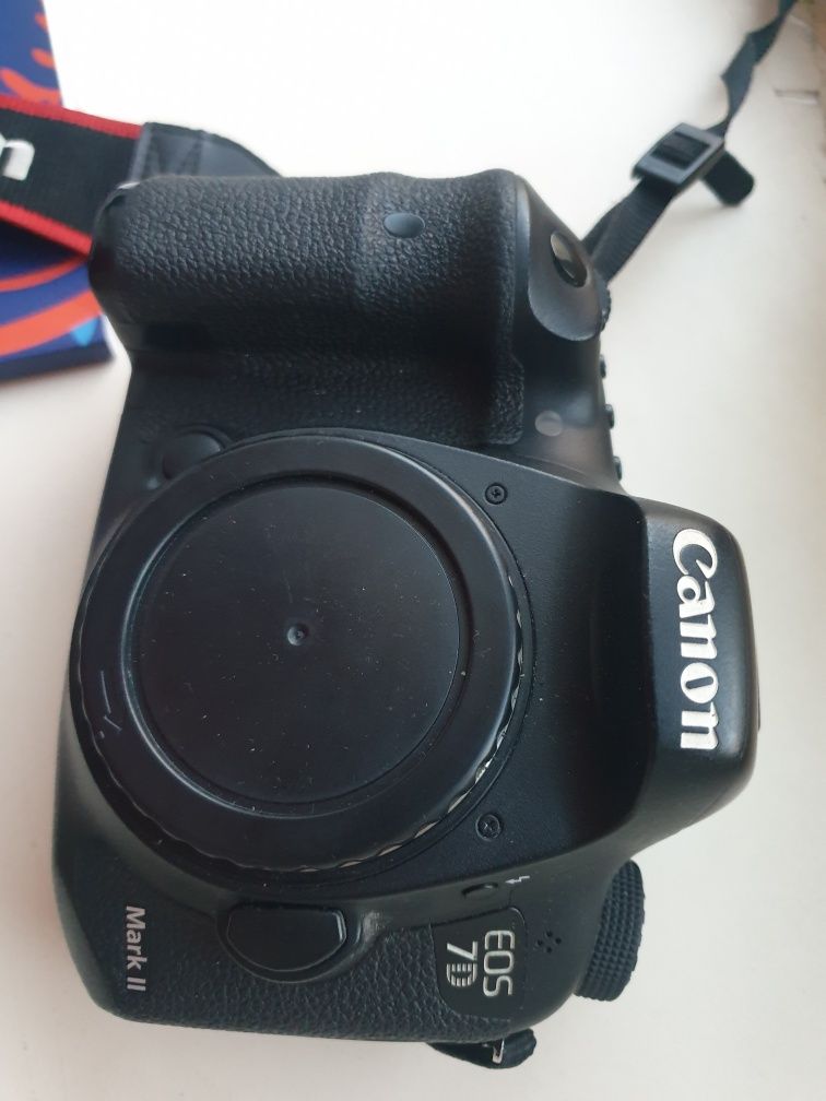 Продам canon 7d mark 2