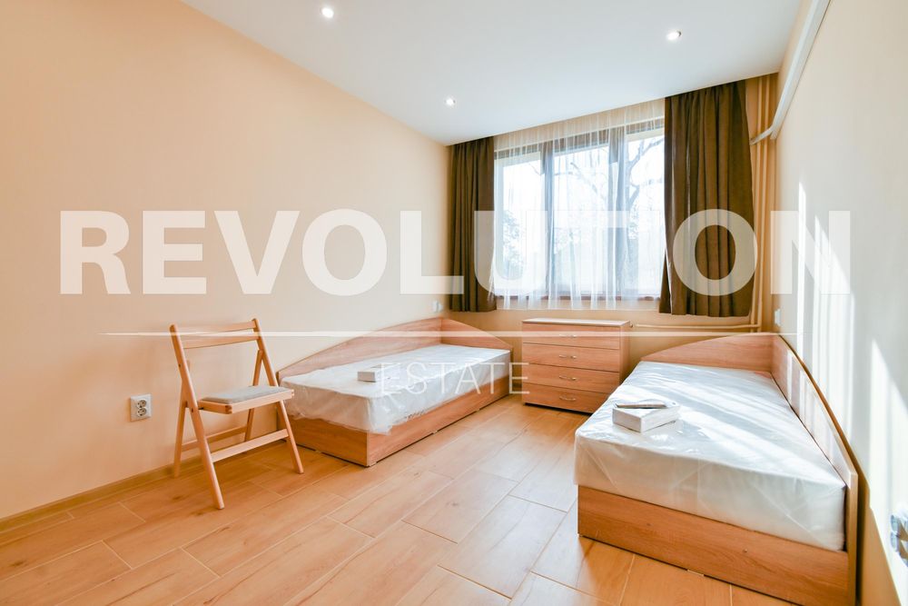 Дава се под наем Тристаен апартамент в София, Света Троица - 90 кв.м за 750 € - Снимка #7