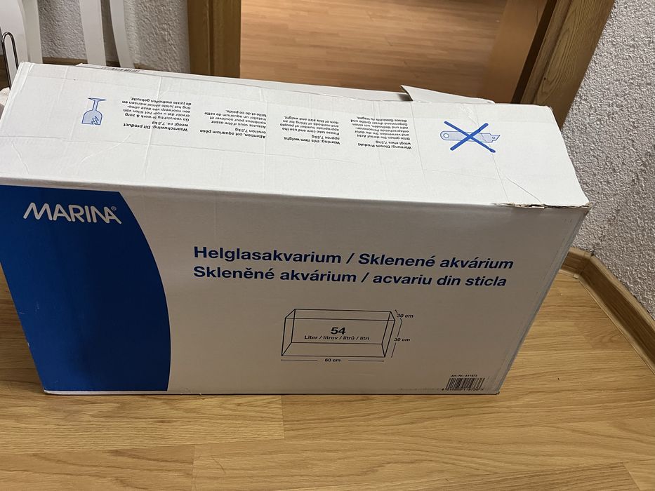Acvariu 54 l + accesorii