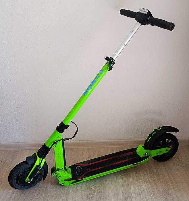 Электросамокат E-TWOW S2 Booster Plus V, зеленый