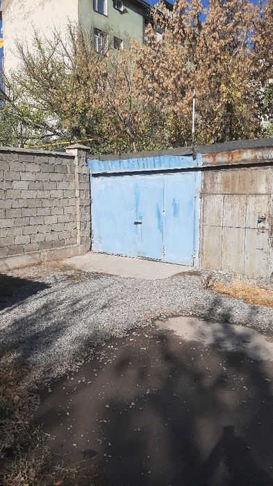 Продам Гараж Район Площадь Ордабасы Верхний Рынок  Антикор.