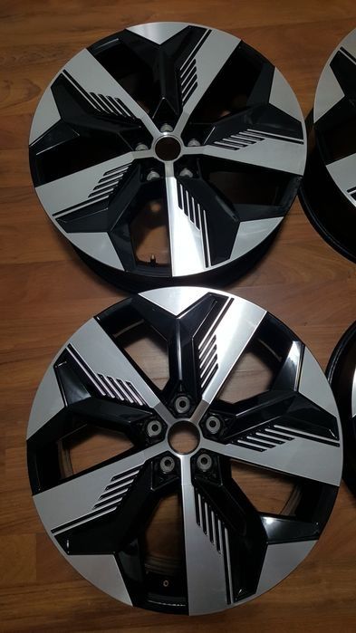 JanteRenaultMeganETechKoleosScenicEspaceAustralNisanXTrailAriya5X114.3