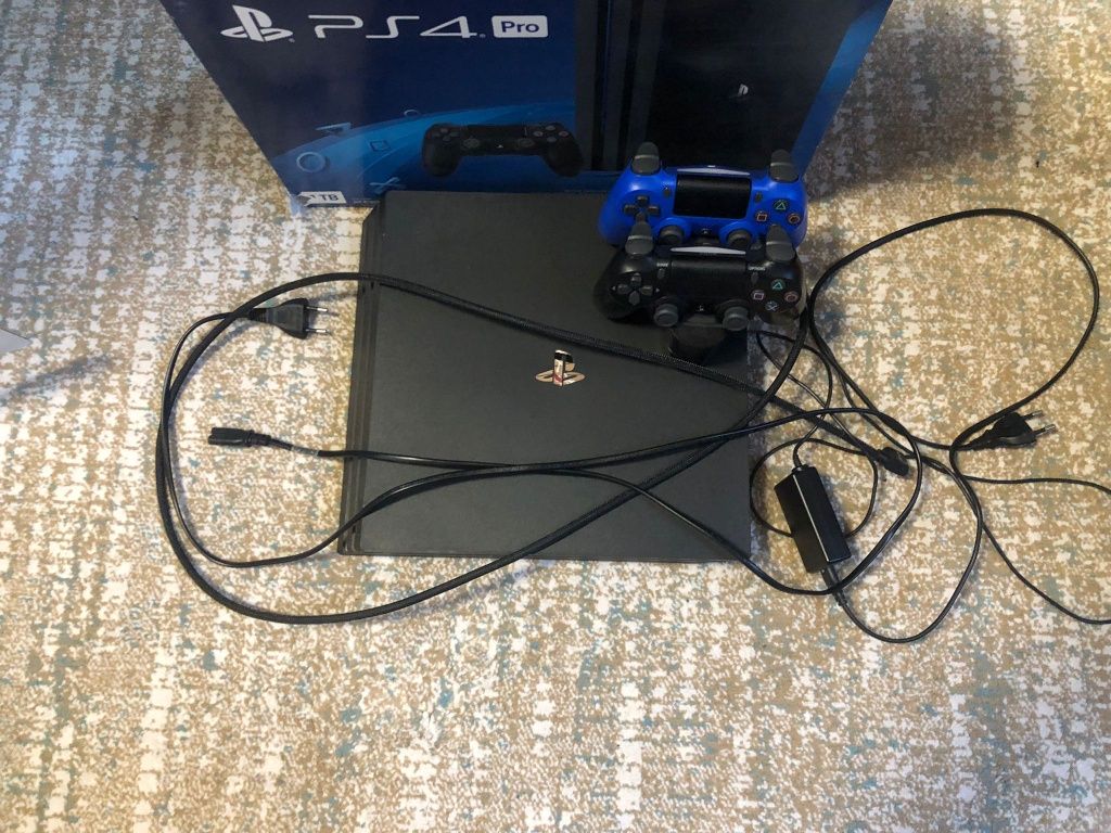 PS4 PRO+22 jocuri si casti logitech 332