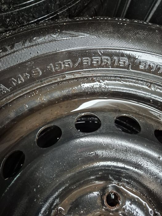 Vând roti R15 din tablă și jante aliaj R14