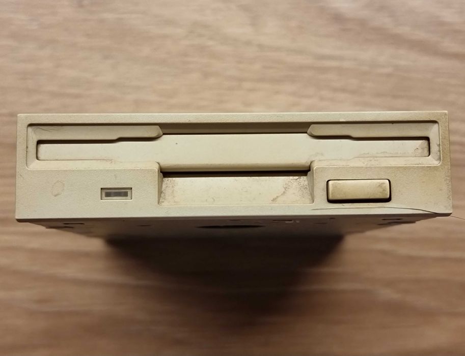 Floppy disk 2,5 + DVD-RW
