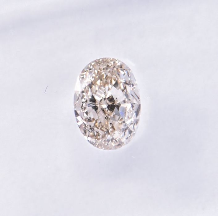 Diamant Natural 0.47 ct, Certificat IGI VS2, Oval Modified Brilliant